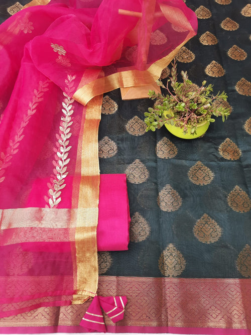 Grey color banarsi with organza silk dupatta