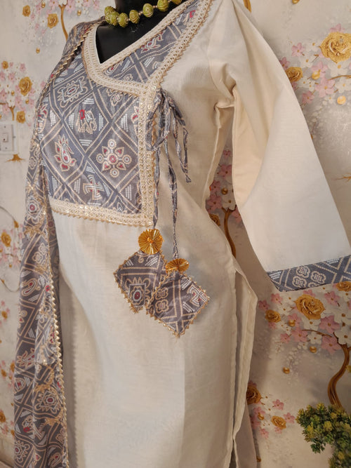 DESIGNER PERAL WHITE HANCLOOM CHANDERI SUIT