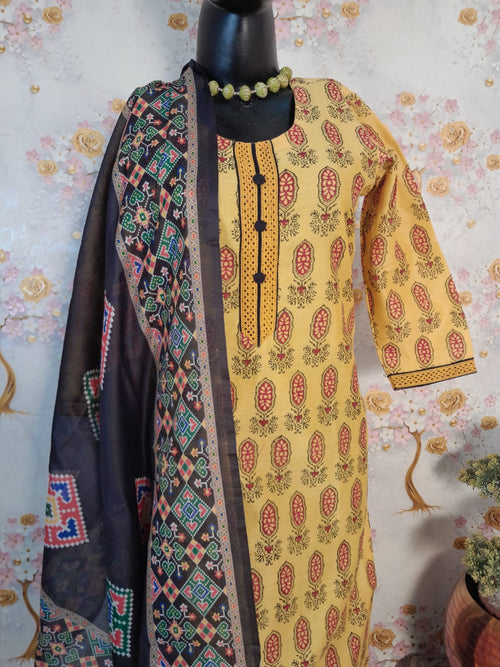 MANGO YELLOW COLOR DIGITAL PRINT HANDLOOM CHANDERI SILK SUIT