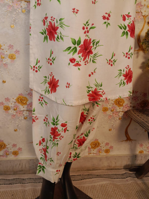 Peral White Slub Cotton Floral print suit
