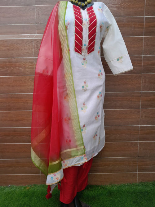 Peral White Banarsi Silk Meenakari Buta Suit
