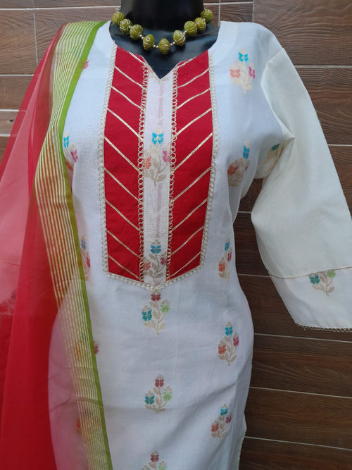 Peral White Banarsi Silk Meenakari Buta Suit