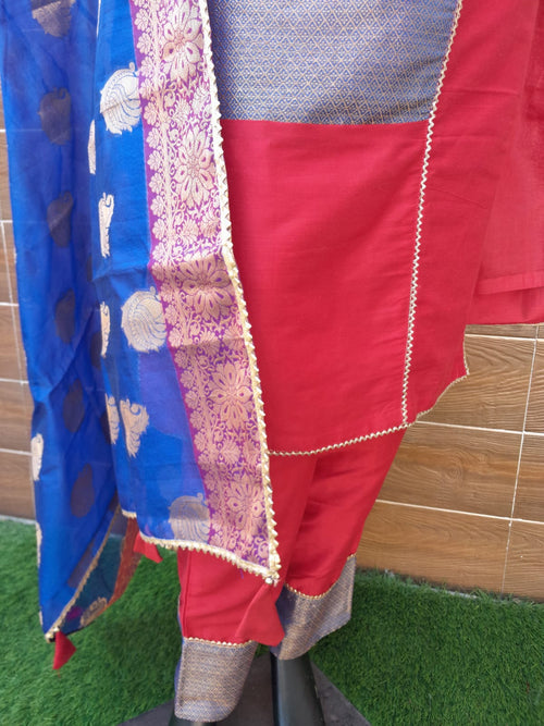 Red Color Handloom Silk with Royal Blue Color Banarsi Dupatta