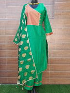 Bottle Green Color Handloom Silk with Banarsi Silk Dupatta