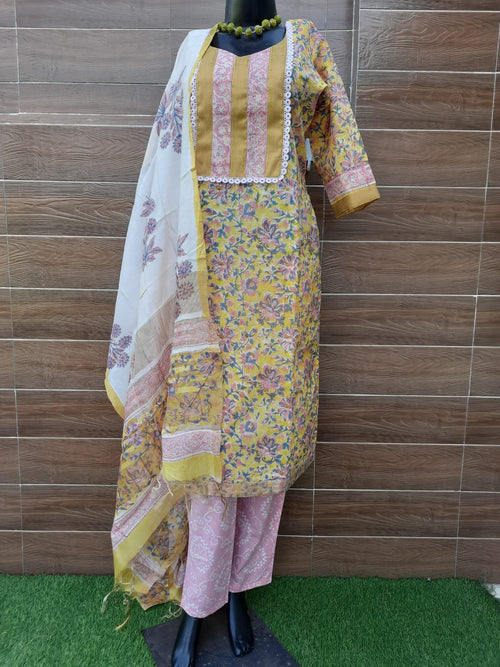 LEMON COLOR MAHESHWARI SILK BLOCK PRINT  SUIT