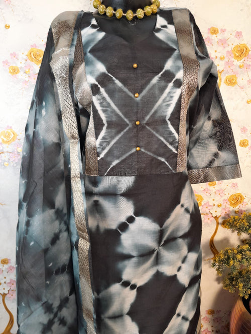 BLACK COLOR SHIBORI PRINT MAHESHWARI SILK SUIT
