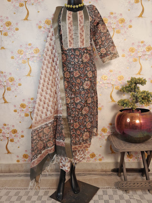 BLACK COLOR MAHESHWARI SILK SUIT