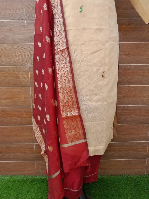 Soft Tissue Zari Hand Work Suit