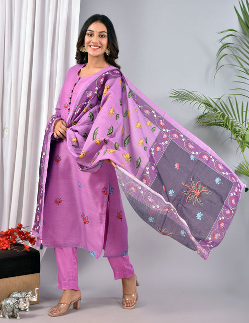 Beautiful Lavender  color Digital Print Soft Silk Suit